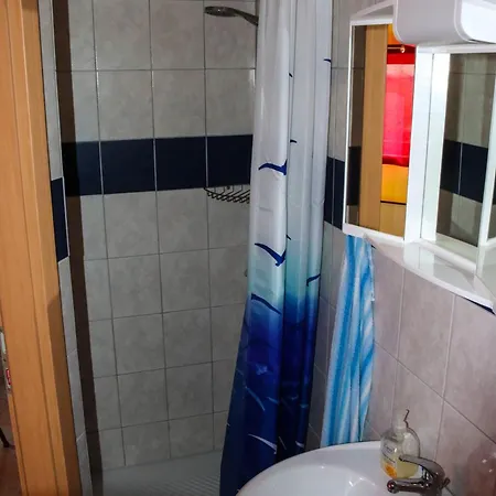 Pocitniska Hiska Pod Hadikom Appartamento Lendava