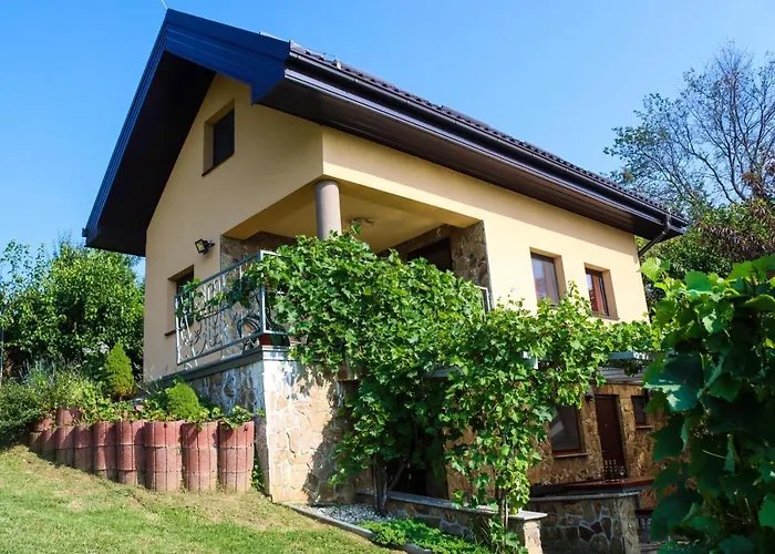 アパート Pocitniska Hiska Pod Hadikom *